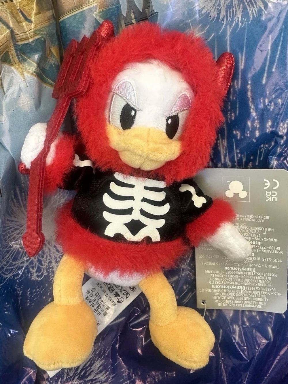 NEW! Disney Parks Halloween 2026 Devil Donald Duck Keychain Plush Bag Charm